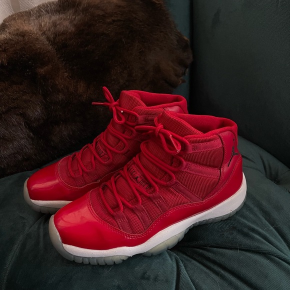 Air Jordan 11 Retro ‘Win Like 96’ - Picture 2 of 5
